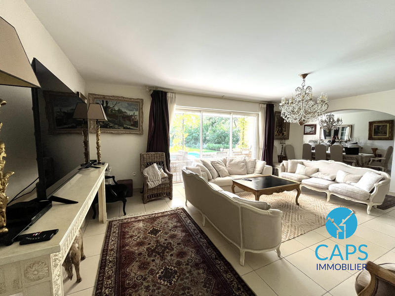 Villa - 168 m² - 5 pièces