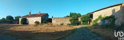 Maison - 227 m² - 7 pièces