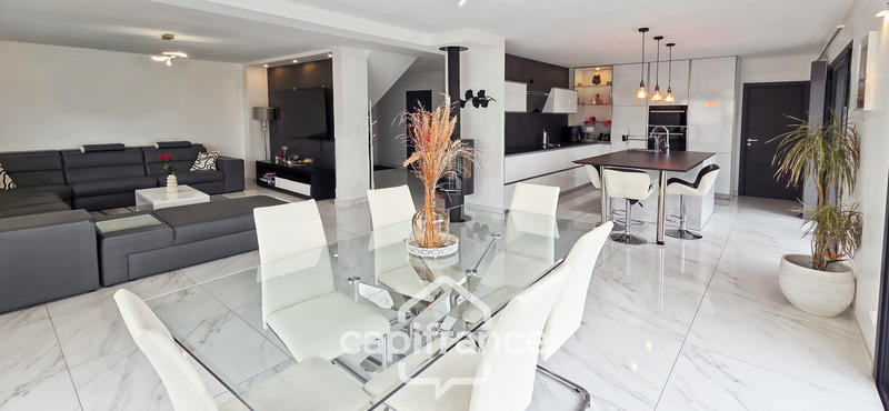 Villa - 165 m² - 5 pièces