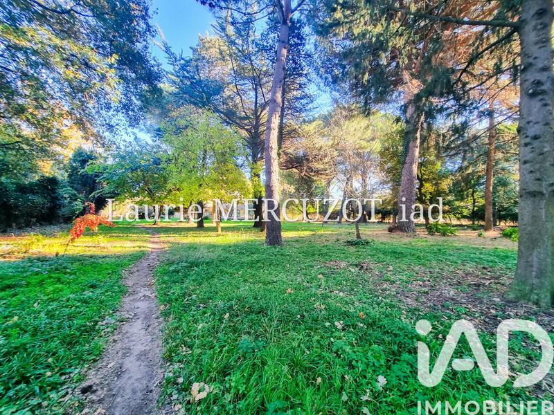 Maison - 218 m² - 8 pièces