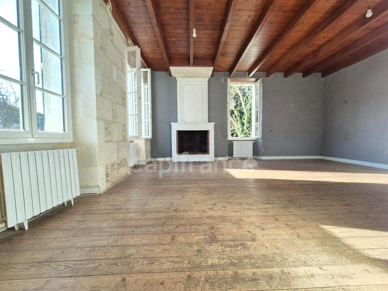 Maison - 260 m² - 7 pièces