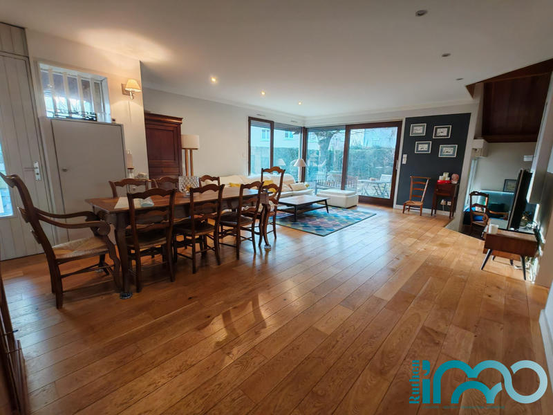 Maison ancienne - 250 m² - 8 pièces