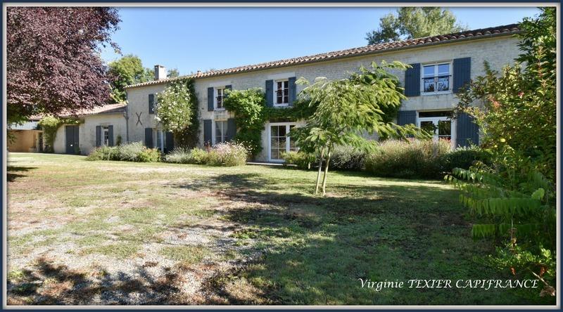 Longère - 327 m² - 10 pièces