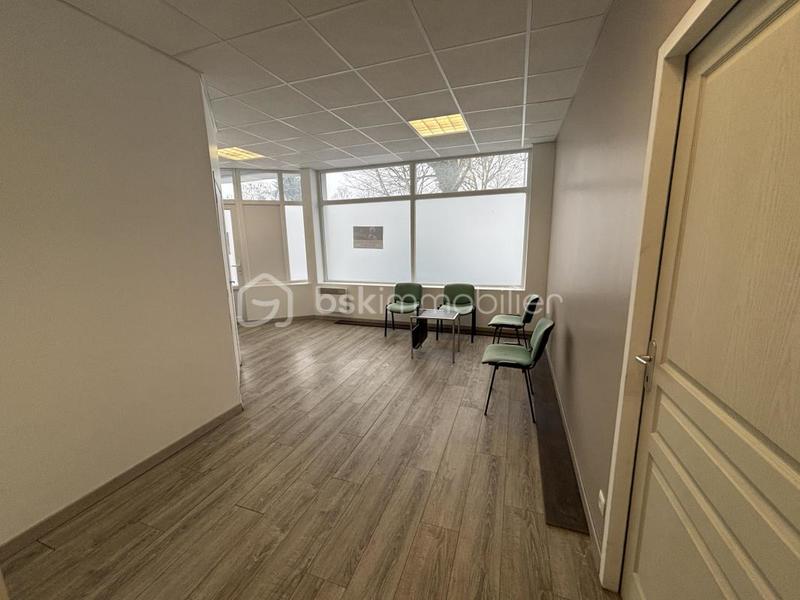 Bureau - 60 m² - 2 pièces