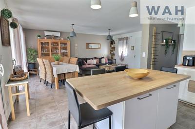 Villa - 90 m² - 4 pièces