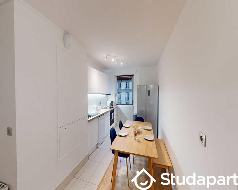 Chambre - 110 m² - 1 pièce