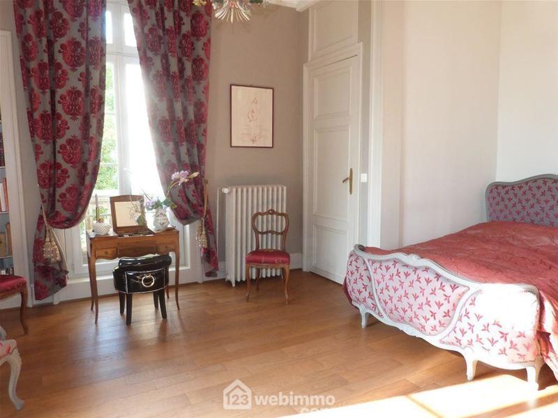 Château - 850 m² - 17 pièces