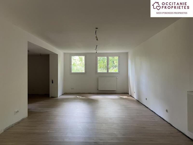 Propriété - 230 m² - 7 pièces