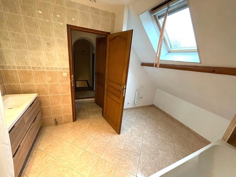 Maison - 85 m² - 5 pièces