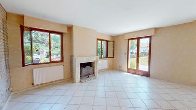 Maison - 180 m² - 5 pièces