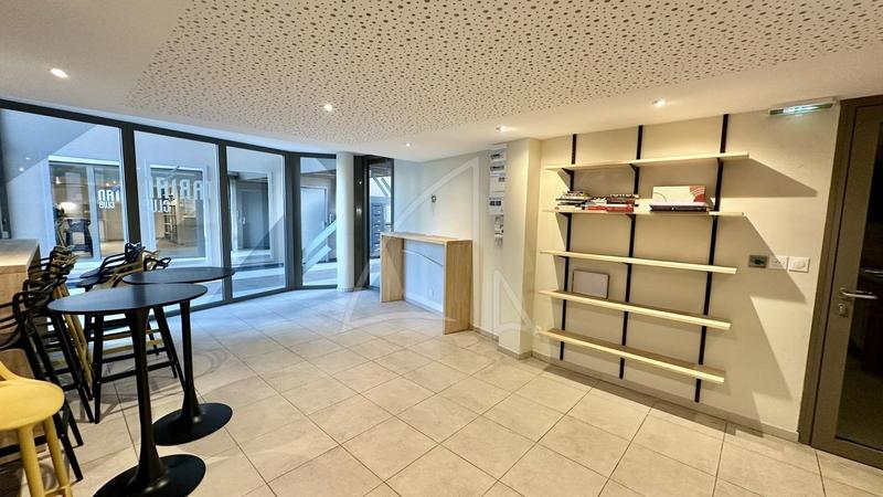 Bureau - 56 m² - 2 pièces