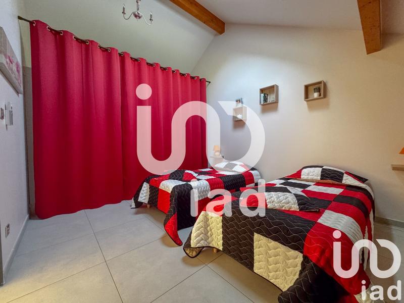 Maison - 242 m² - 6 pièces