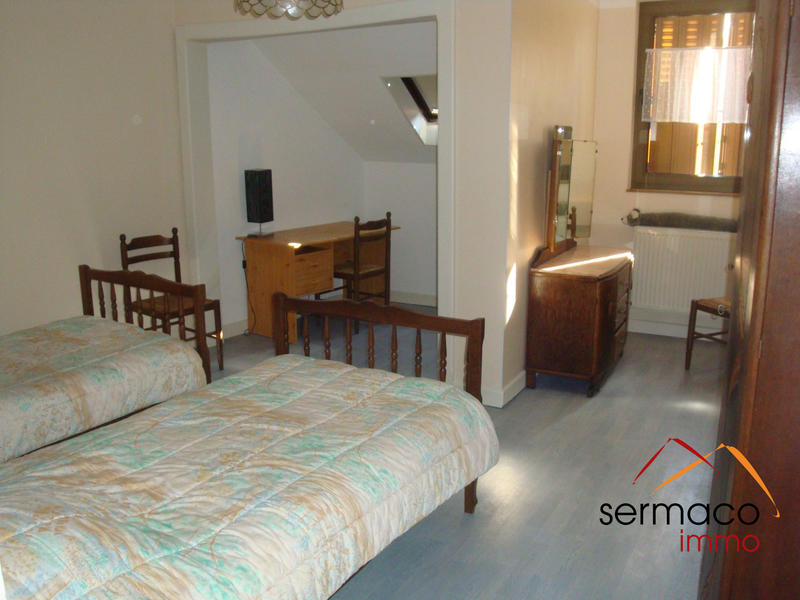 Appartement - 81 m² - 2 pièces