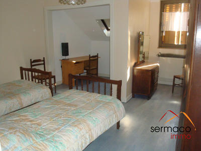 Appartement - 81 m² - 2 pièces