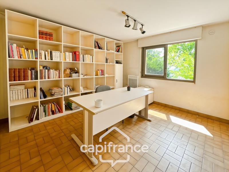 Maison - 176 m² - 7 pièces