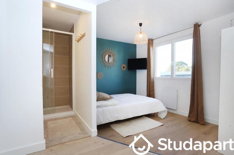 Chambre - 11 m² - 1 pièce