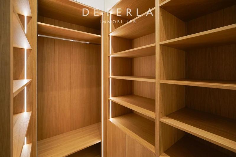 Appartement - 225 m² - 5 pièces