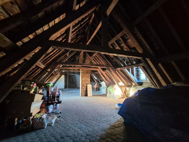 Maison - 300 m² - 8 pièces