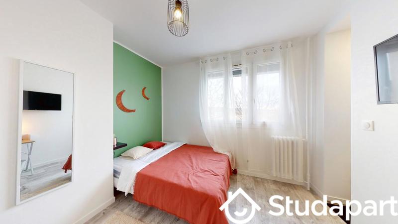 Chambre - 11 m² - 1 pièce
