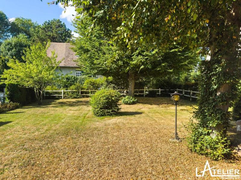 Maison - 185 m² - 7 pièces