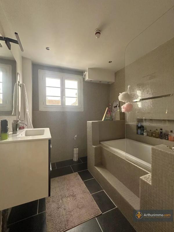 Maison - 128 m² - 5 pièces