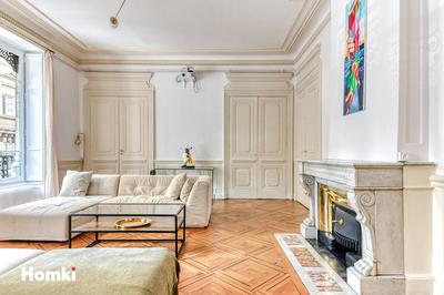 Appartement - 109 m² - 3 pièces