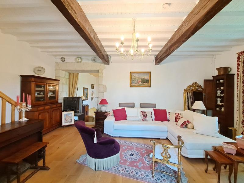 Maison - 285 m² - 6 pièces