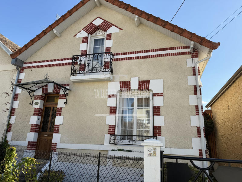 Maison traditionnelle - 94 m² - 3 pièces