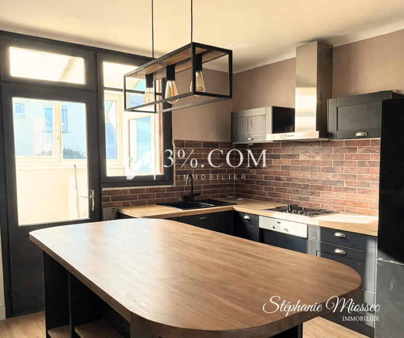 Maison - 95 m² - 5 pièces