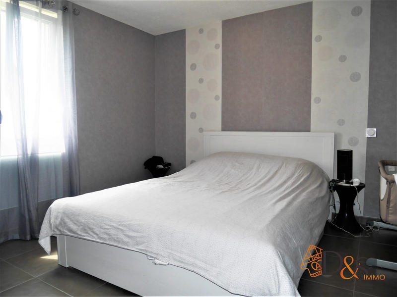 Maison - 105 m² - 5 pièces