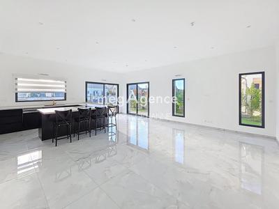 Maison - 125 m² - 6 pièces