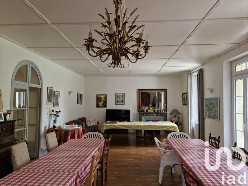 Maison de village - 412 m² - 13 pièces