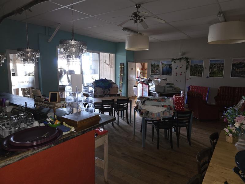 Fonds de commerce - 93 736 m²