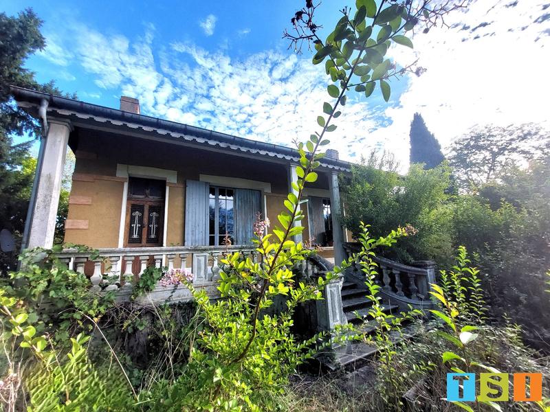 Maison - 210 m² - 6 pièces