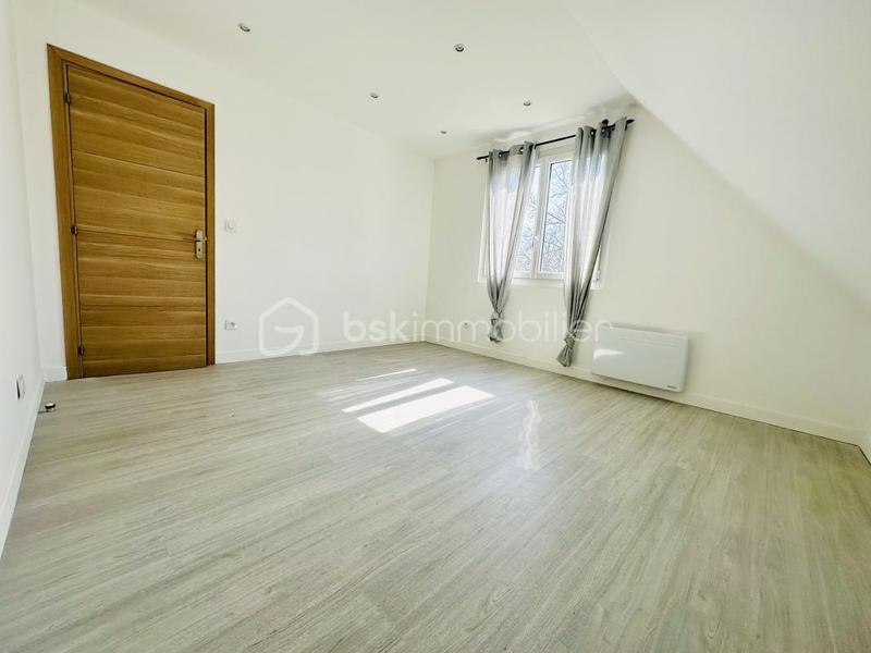 Maison - 196 m² - 7 pièces