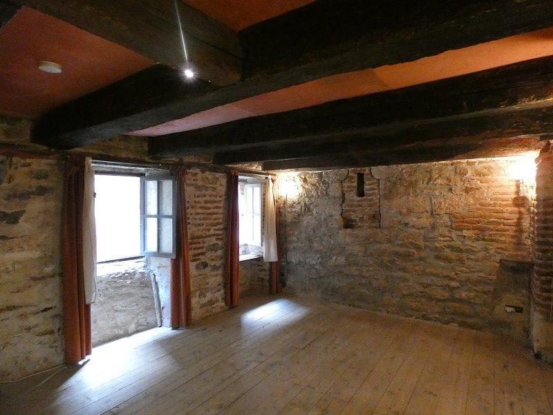 Maison ancienne - 195 m² - 8 pièces