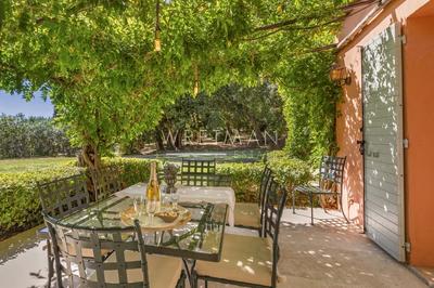 Maison - 237 m² - 8 pièces