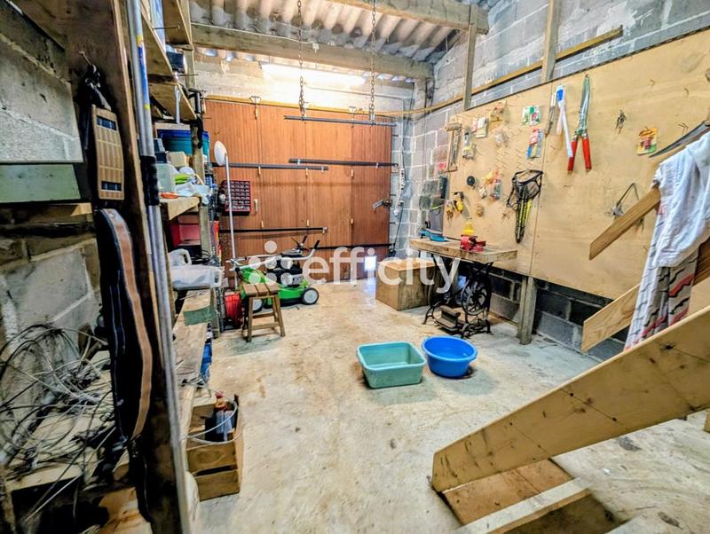 Maison - 140 m² - 7 pièces