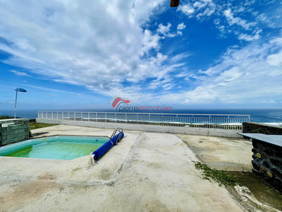 Maison - 94 m² - 4 pièces