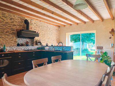 Maison - 172 m² - 7 pièces