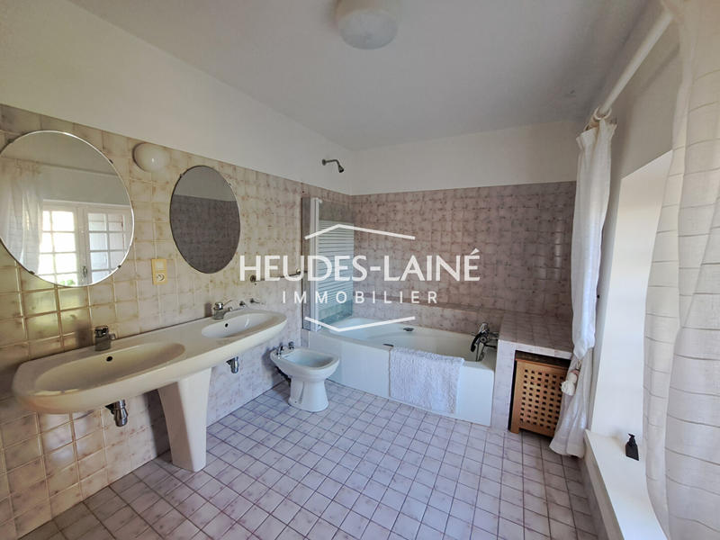 Maison - 188 m² - 7 pièces