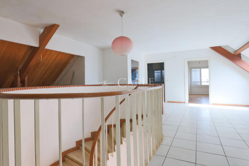 Maison - 292 m² - 7 pièces