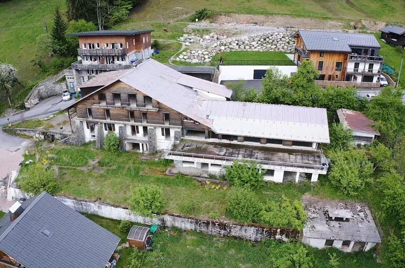 Immeuble - 2 413 m²