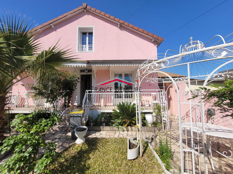 Maison - 91 m² - 5 pièces