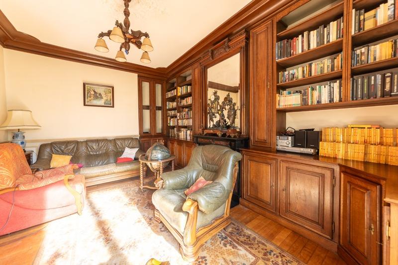 Maison bourgeoise - 308 m² - 11 pièces