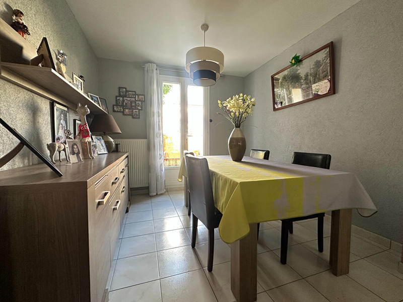 Maison - 93 m² - 5 pièces