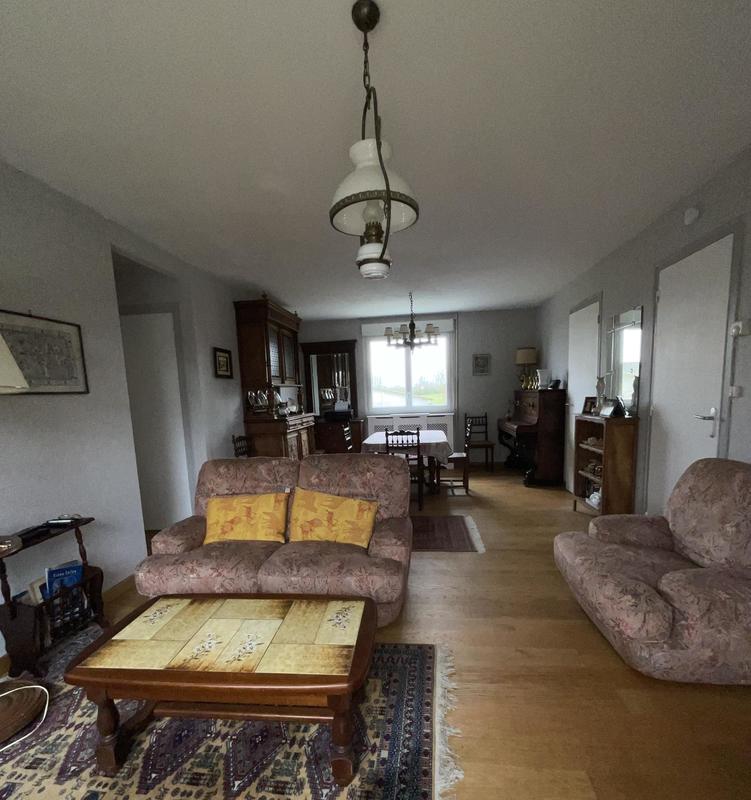 Maison - 93 m² - 5 pièces