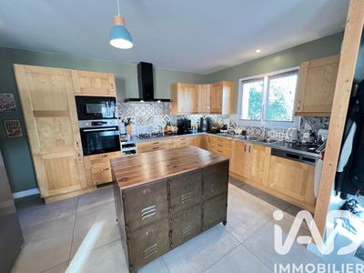 Maison - 136 m² - 5 pièces