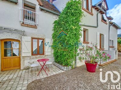 Maison - 102 m² - 4 pièces