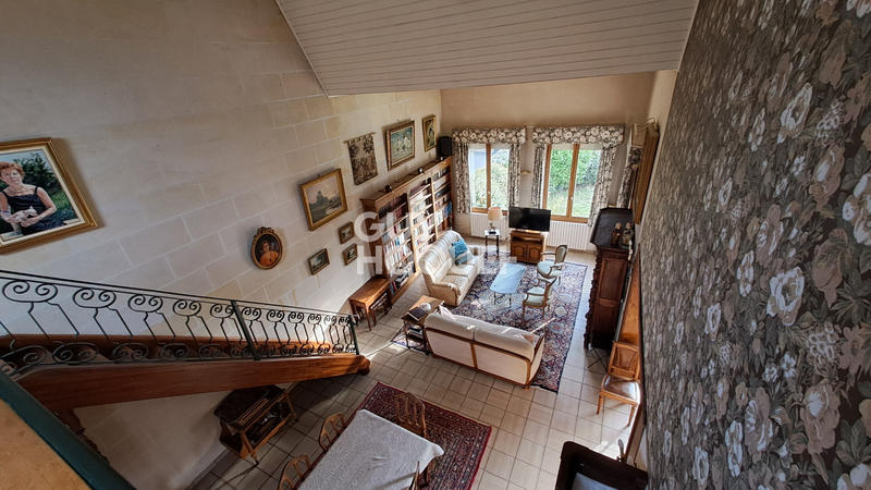 Maison - 210 m² - 8 pièces